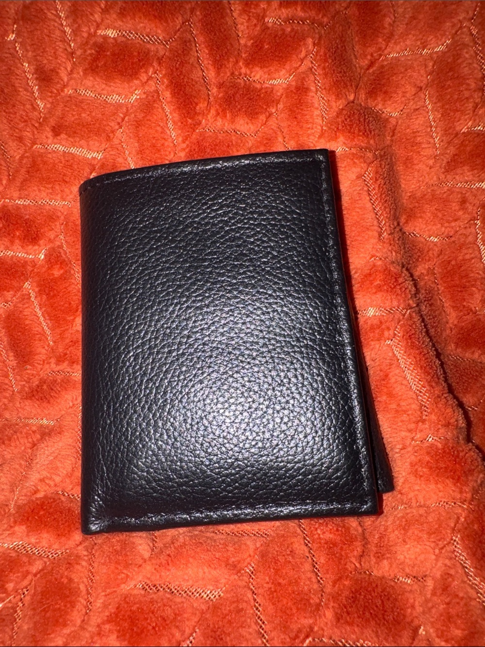 NWT Wilsons Leather Black Trifold Wallet – Genuine Pebble Leather ID Window & Zi